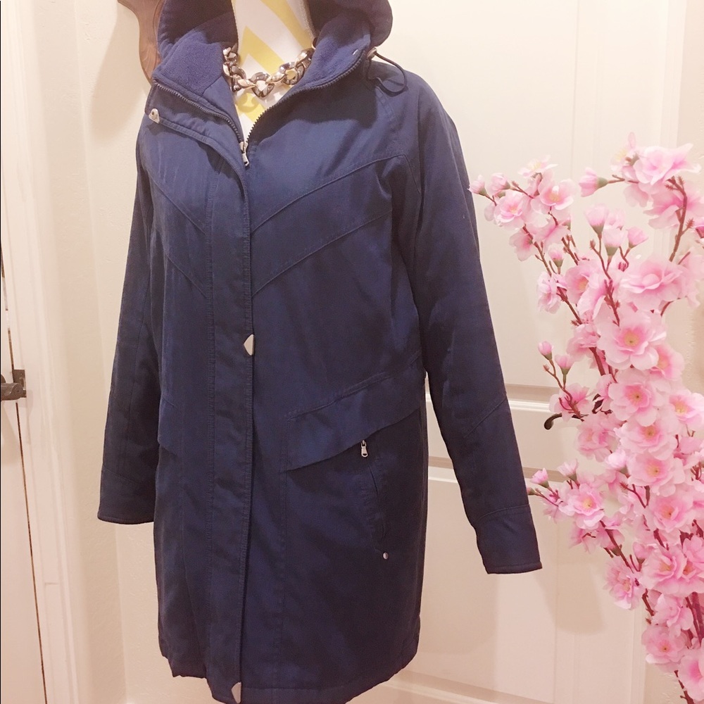 Comfy dark blue coat